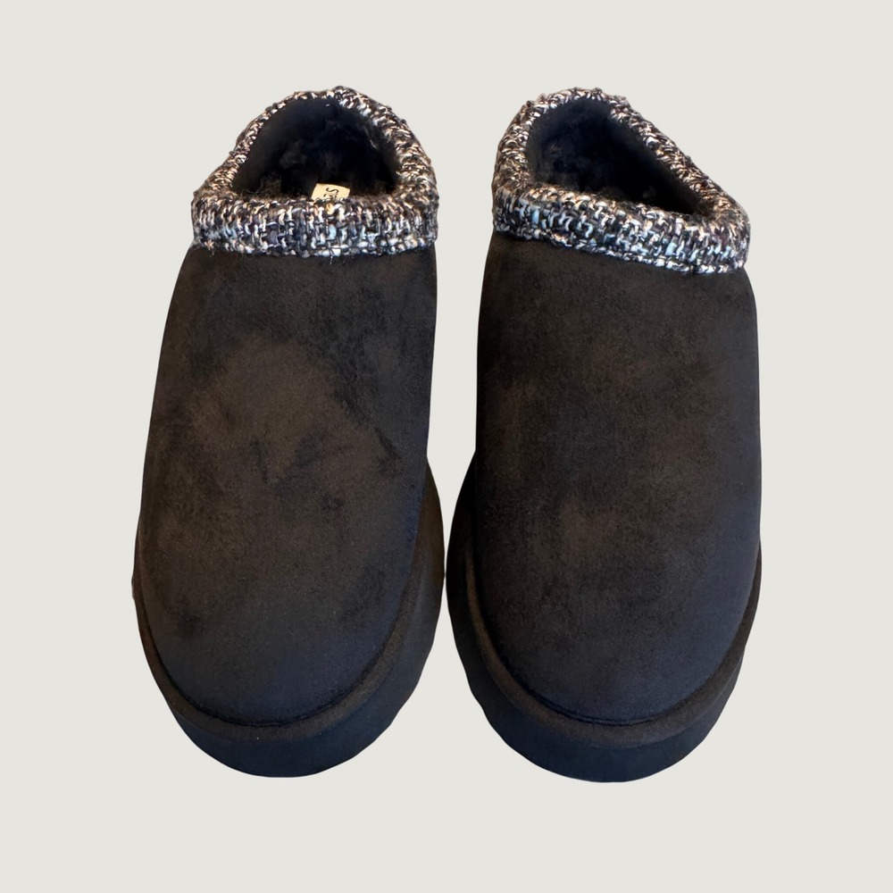Steve Madden Selden Black Faux Suede Platform Slippers Faux Fur Mules 8.5 NEW